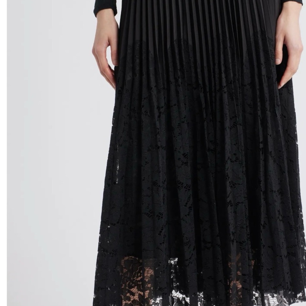 Chic Black Lace Maxi Skirt
